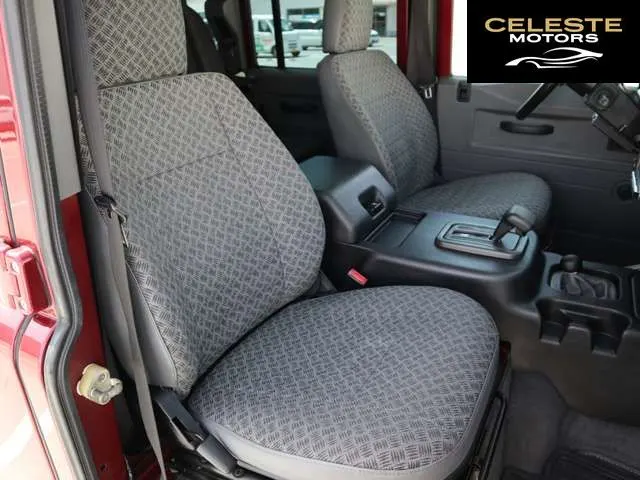 LAND ROVER Defender 2001 — photo 8 sur 8