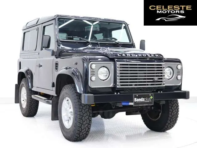 LAND ROVER Defender 2012 — photo 6 sur 8