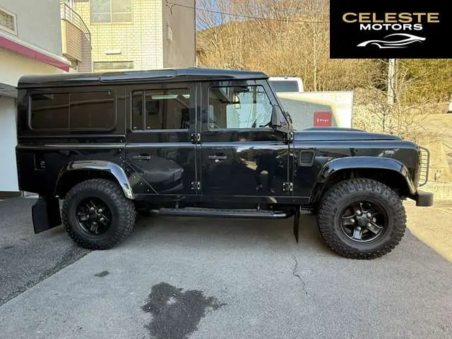 LAND ROVER Defender 2013 — photo 6 sur 8
