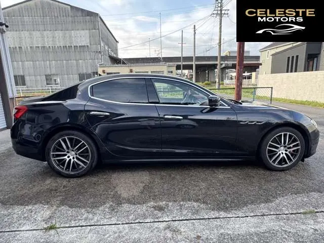 MASERATI Ghibli 2014 — photo 2 sur 8