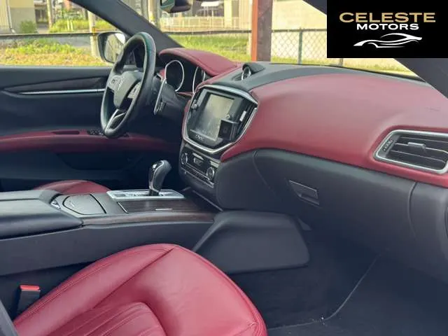 MASERATI Ghibli 2014 — photo 8 sur 8