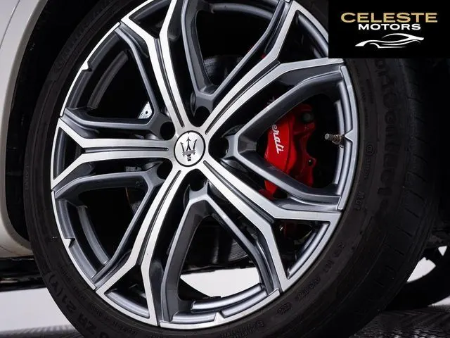 MASERATI Levante 2021 — photo 2 sur 8