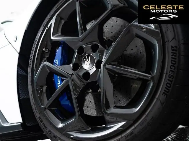 MASERATI MC20 2022 — photo 2 sur 8