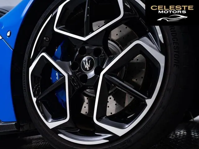 MASERATI MC20 Cielo 2024 — photo 5 sur 8