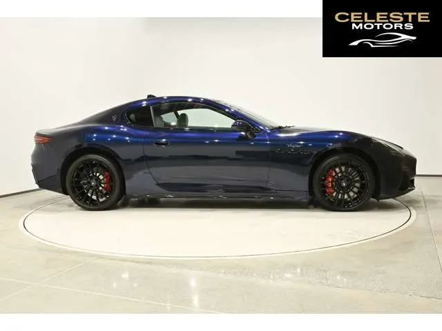 MASERATI GranTurismo 2023 — photo 8 sur 8