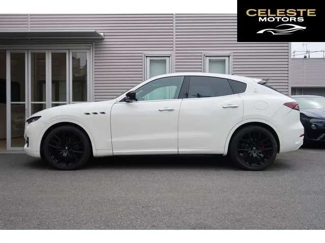 MASERATI Levante 2018 — photo 8 sur 8