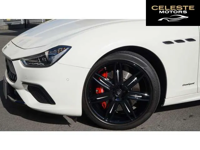 MASERATI Ghibli 2021 — photo 5 sur 8