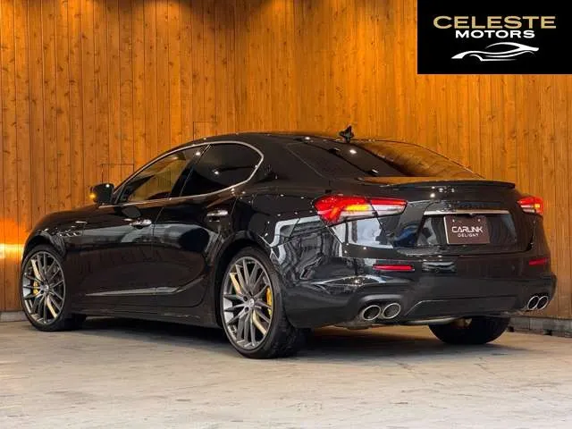 MASERATI Ghibli 2023 — photo 5 sur 8
