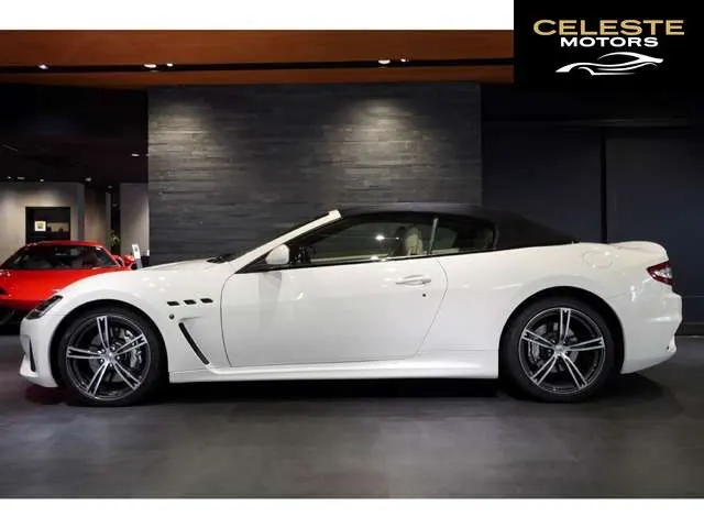 MASERATI GranCabrio 2018 — photo 4 sur 8