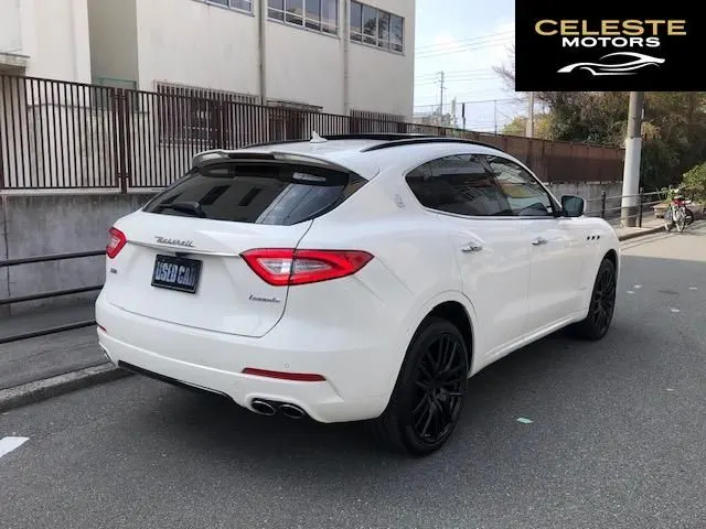 MASERATI Levante 2018 — photo 4 sur 8