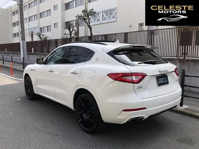 MASERATI Levante 2018 — photo 5 sur 8
