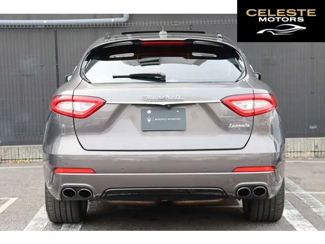 MASERATI Levante 2017 — photo 5 sur 8