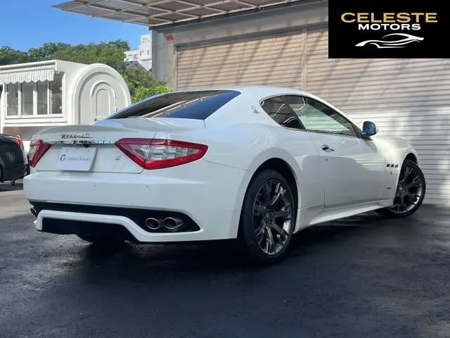 MASERATI GranTurismo 2012 — photo 5 sur 8