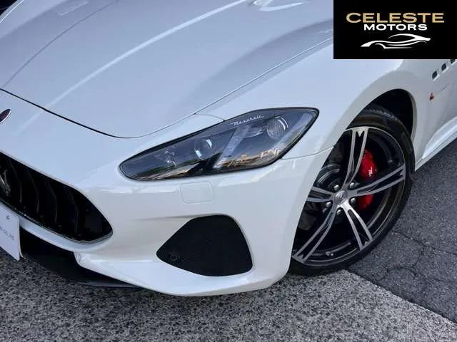 MASERATI GranCabrio 2018 — photo 2 sur 8