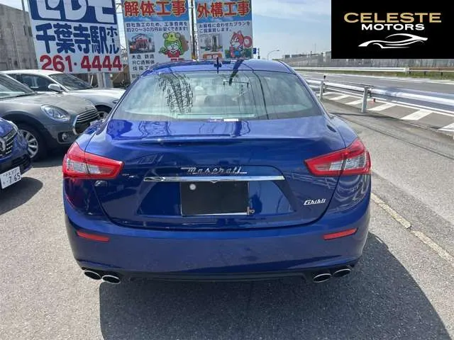 MASERATI Ghibli 2014 — photo 2 sur 8
