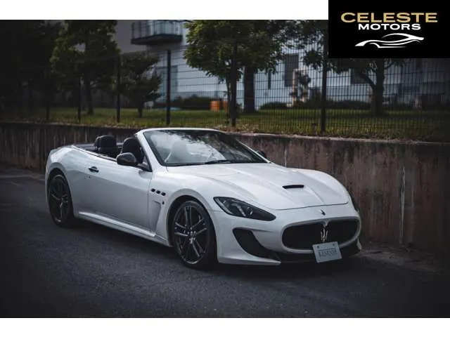 MASERATI GranCabrio 2014 — photo 2 sur 8