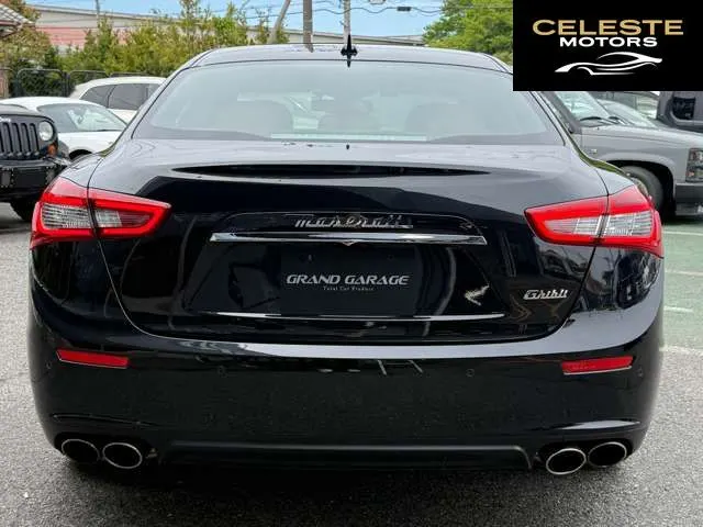 MASERATI Ghibli 2014 — photo 2 sur 8