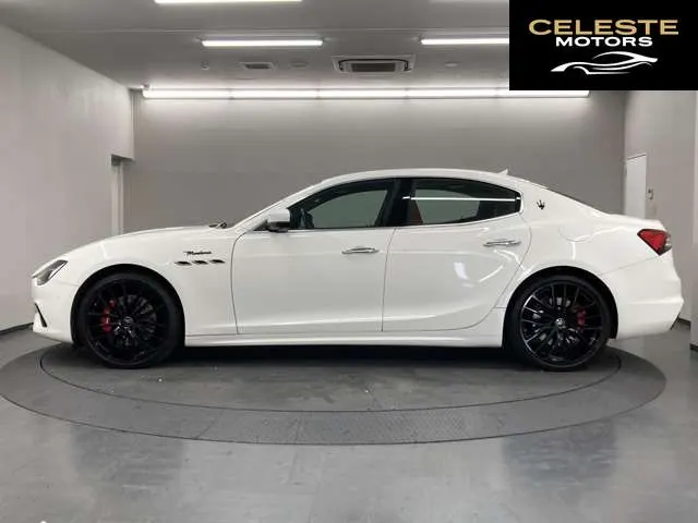 MASERATI Ghibli 2021 — photo 4 sur 8