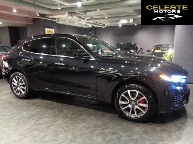 MASERATI Levante 2017 — photo 4 sur 8