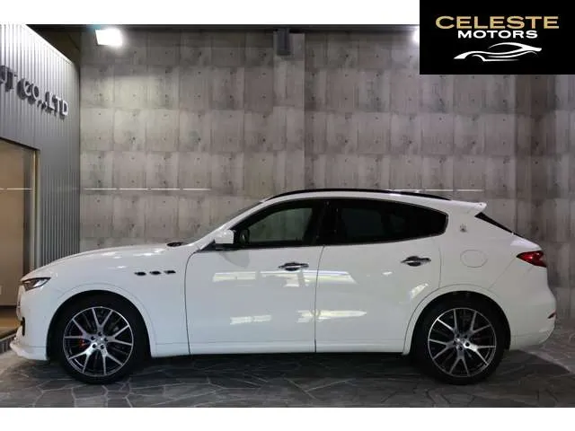 MASERATI Levante 2017 — photo 3 sur 8