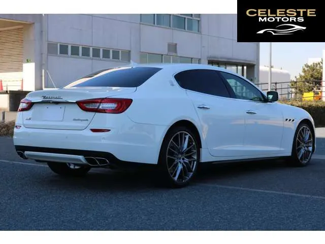 MASERATI Quattroporte 2013 — photo 2 sur 8