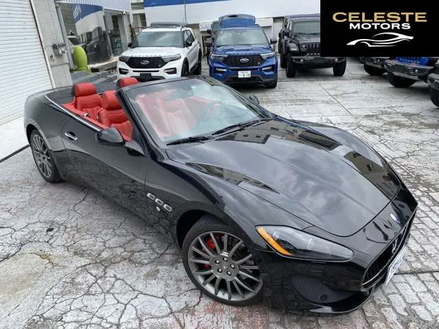 MASERATI GranCabrio 2012 — photo 6 sur 8
