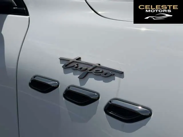 MASERATI Grecale 2023 — photo 6 sur 8