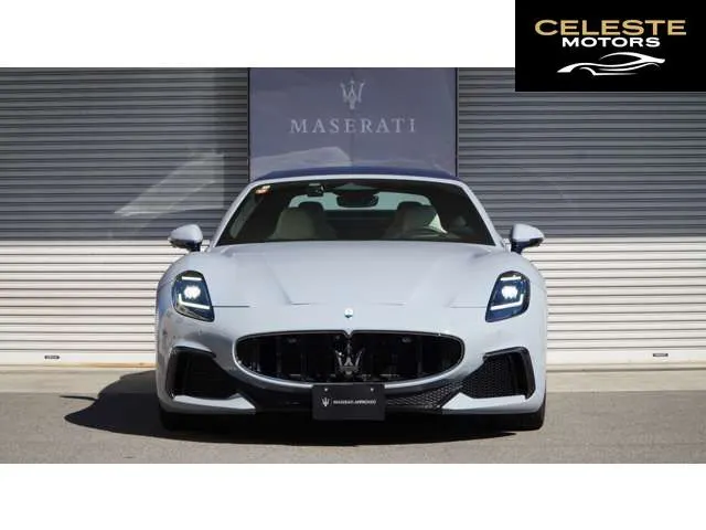 MASERATI GranCabrio 2024 — photo 5 sur 8