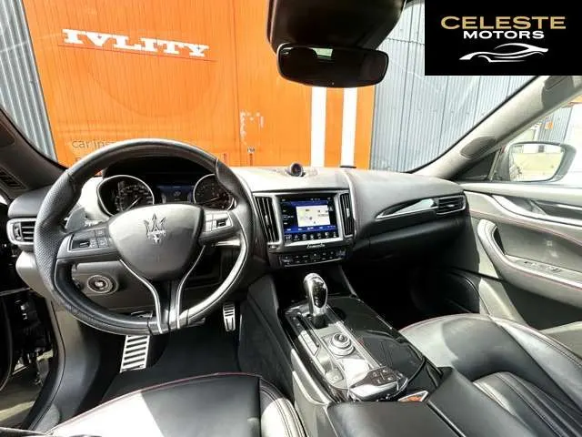 MASERATI Levante 2017 — photo 8 sur 8