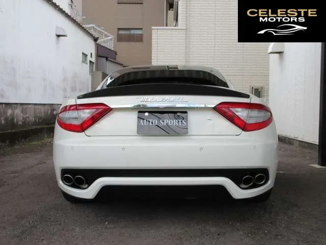 MASERATI GranTurismo 2012 — photo 2 sur 8