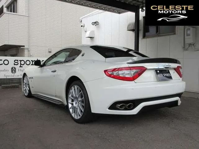 MASERATI GranTurismo 2012 — photo 3 sur 8