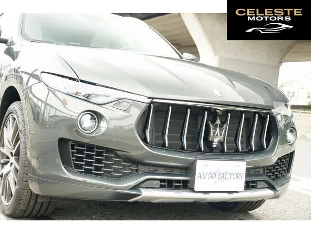 MASERATI Levante 2017 — photo 2 sur 8