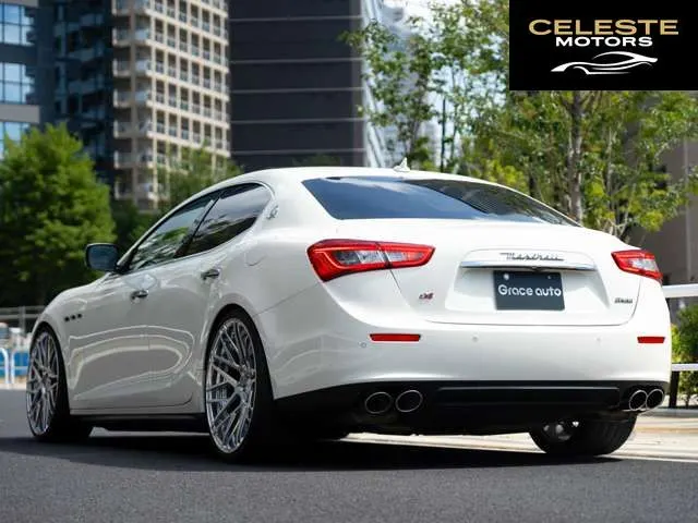 MASERATI Ghibli 2014 — photo 3 sur 8