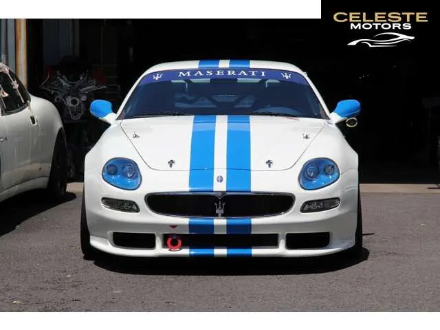 MASERATI Coupé 2003 — photo 2 sur 8