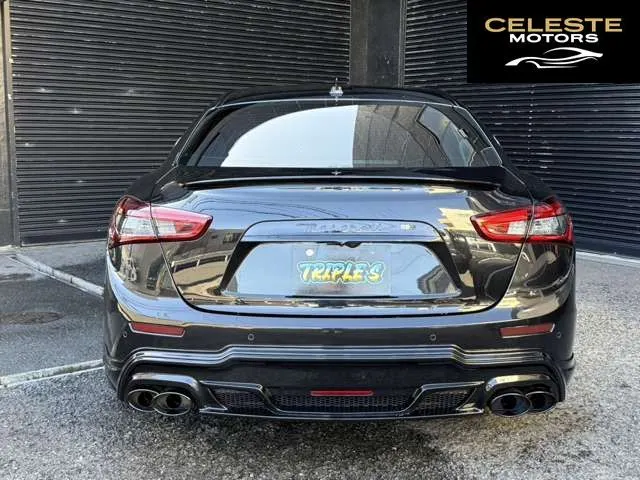 MASERATI Ghibli 2015 — photo 2 sur 8