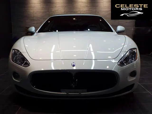 MASERATI GranCabrio 2010 — photo 3 sur 8