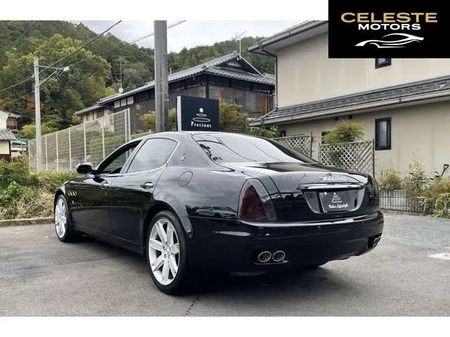 MASERATI Quattroporte 2006 — photo 2 sur 8