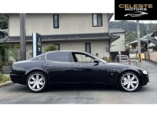 MASERATI Quattroporte 2006 — photo 5 sur 8