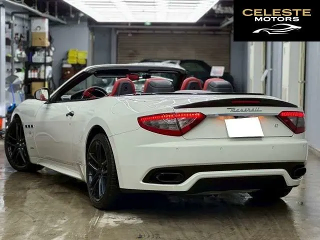 MASERATI GranCabrio 2016 — photo 7 sur 8