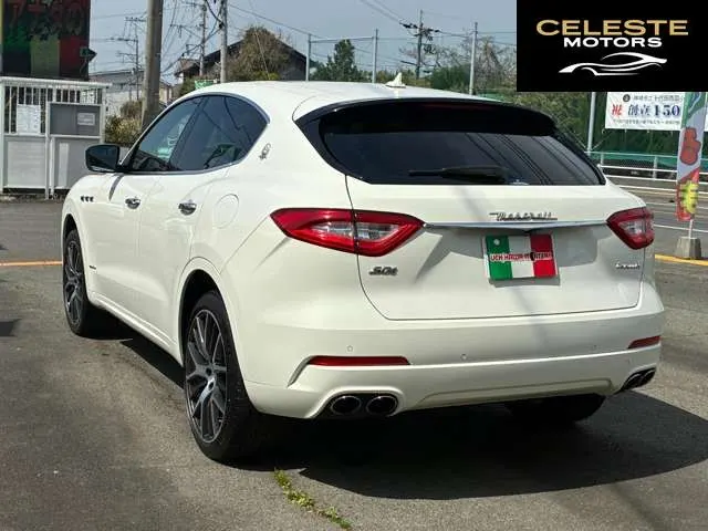 MASERATI Levante 2016 — photo 3 sur 8