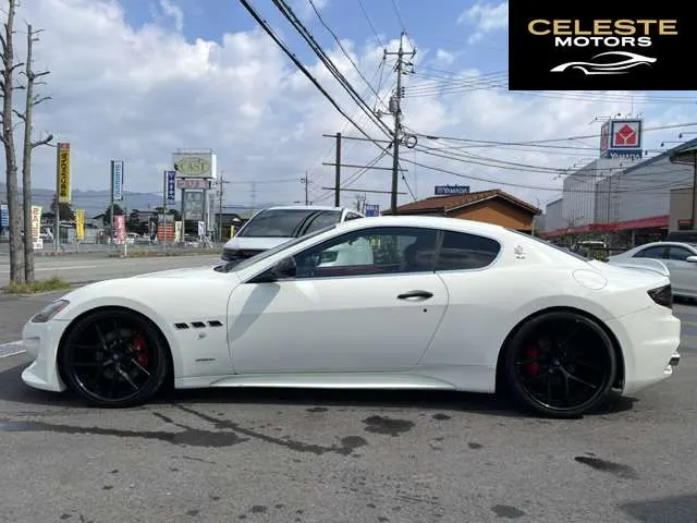 MASERATI GranTurismo 2010 — photo 8 sur 8