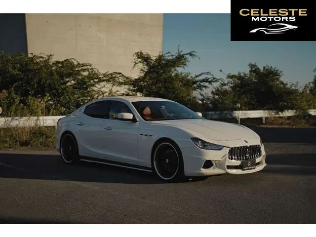 MASERATI Ghibli 2015 — photo 8 sur 8