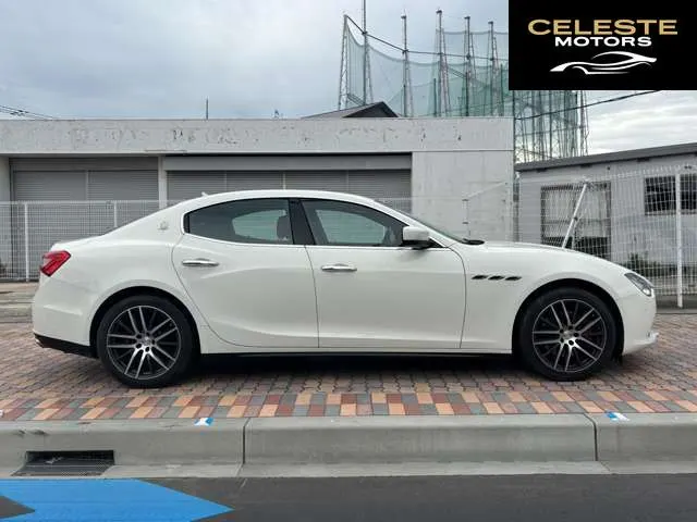 MASERATI Ghibli 2016 — photo 3 sur 8