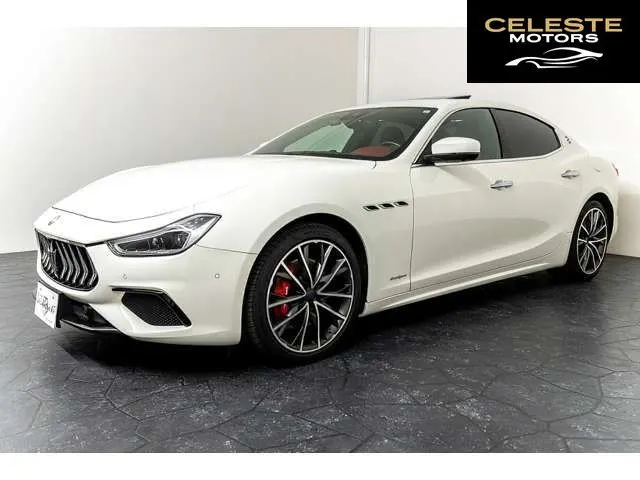 MASERATI Ghibli 2019 — photo 8 sur 8