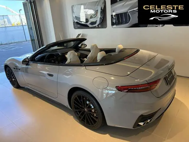 MASERATI GranCabrio 2025 — photo 4 sur 8