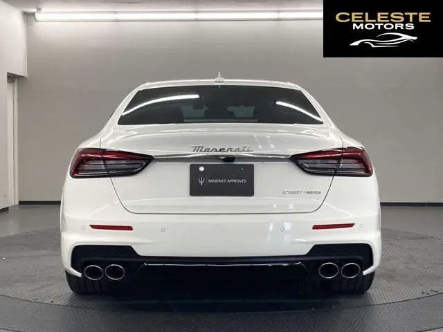 MASERATI Quattroporte 2025 — photo 8 sur 8