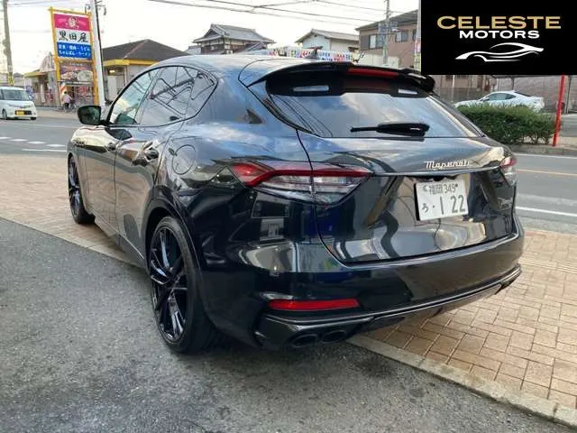 MASERATI Levante 2024 — photo 4 sur 8