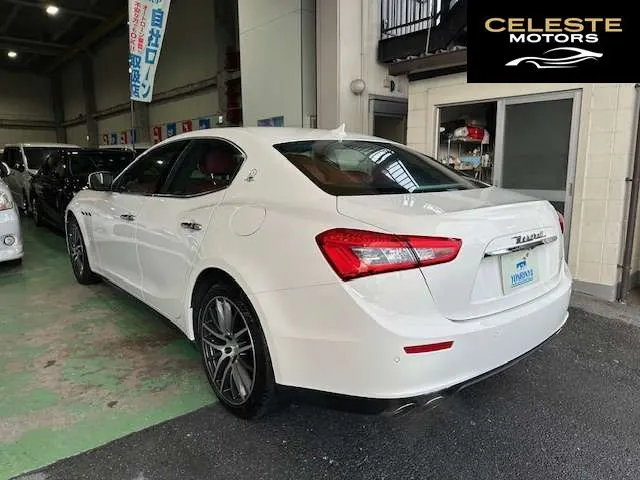 MASERATI Ghibli 2014 — photo 8 sur 8