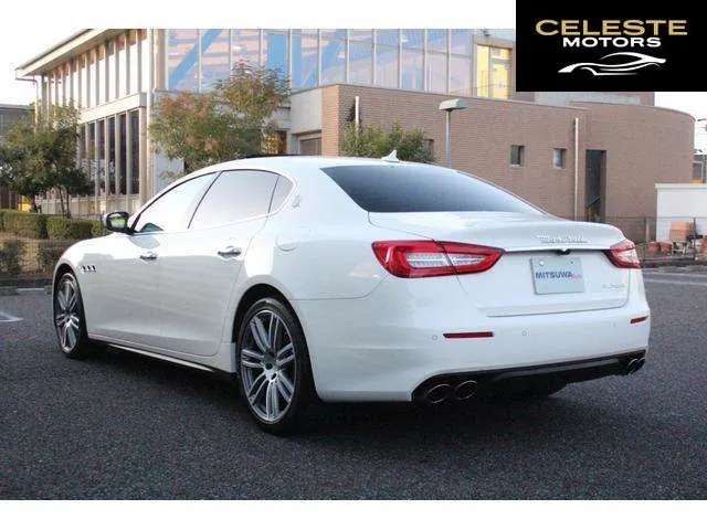 MASERATI Quattroporte 2017 — photo 2 sur 8