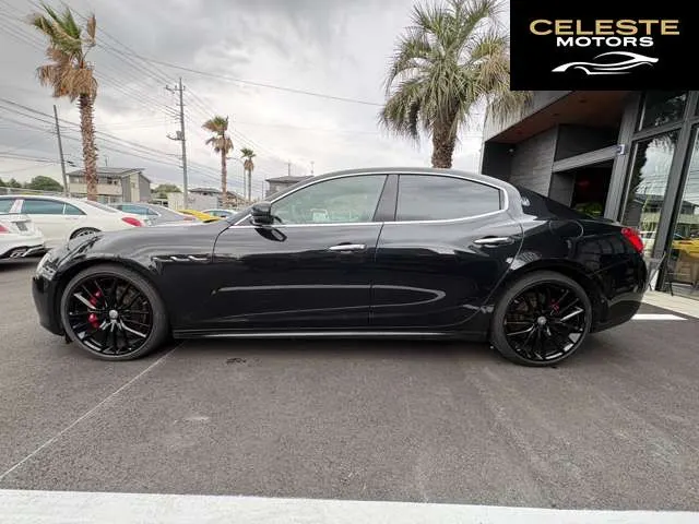 MASERATI Ghibli 2015 — photo 8 sur 8